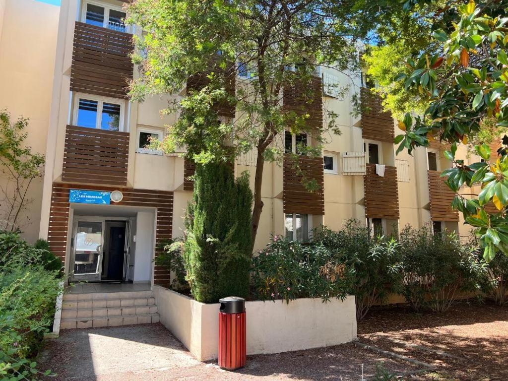 Joli T2 Proche Plage Dans Residence La Londe-les-Maures Exterior foto